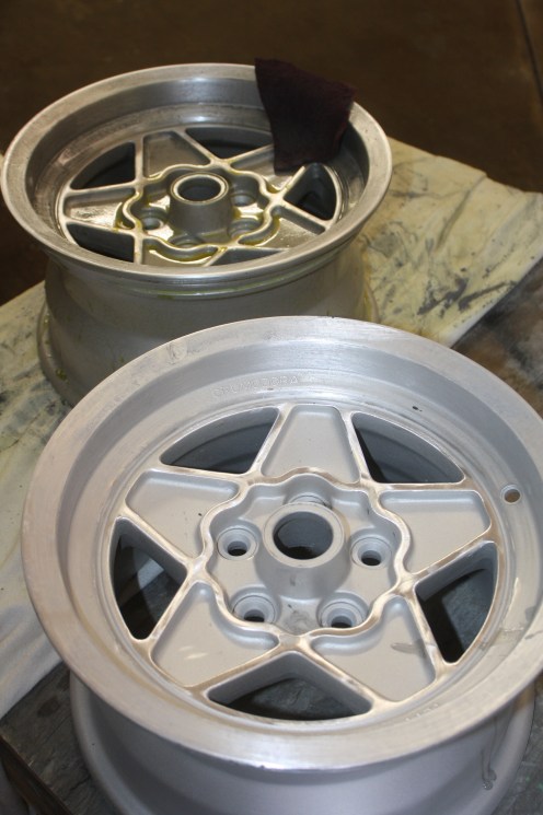 Compare dark background wheel to etched wheel